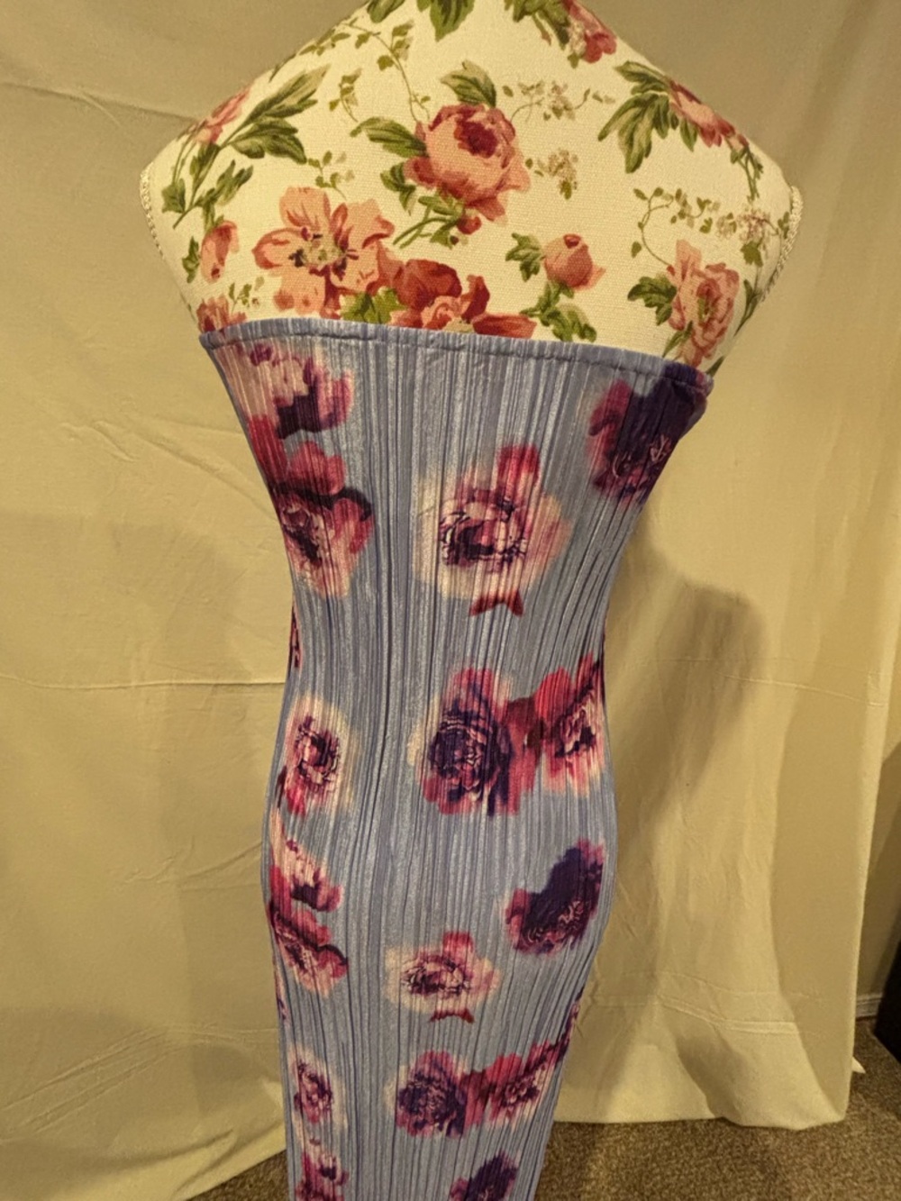 Commense NWT Strapless Floral Pleated Maxi Dress Blue Pink Bodycon Size M D276 - Picture 3 of 5